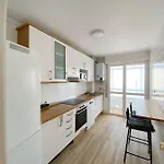 Piso General Davila- Alto De Miranda Apartment
